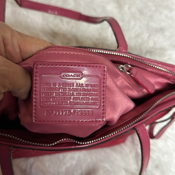 COACH WOMEN'S PINK QUILTED STITCH SIGNATURE NYLON/LEATHER TOTE/SHOULDER BAG - Picture 7 of 12